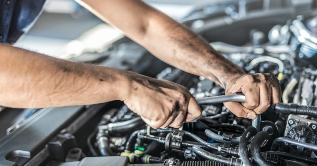 איך תדעו שהמנוע של הרכב זקוק לתיקון או החלפה